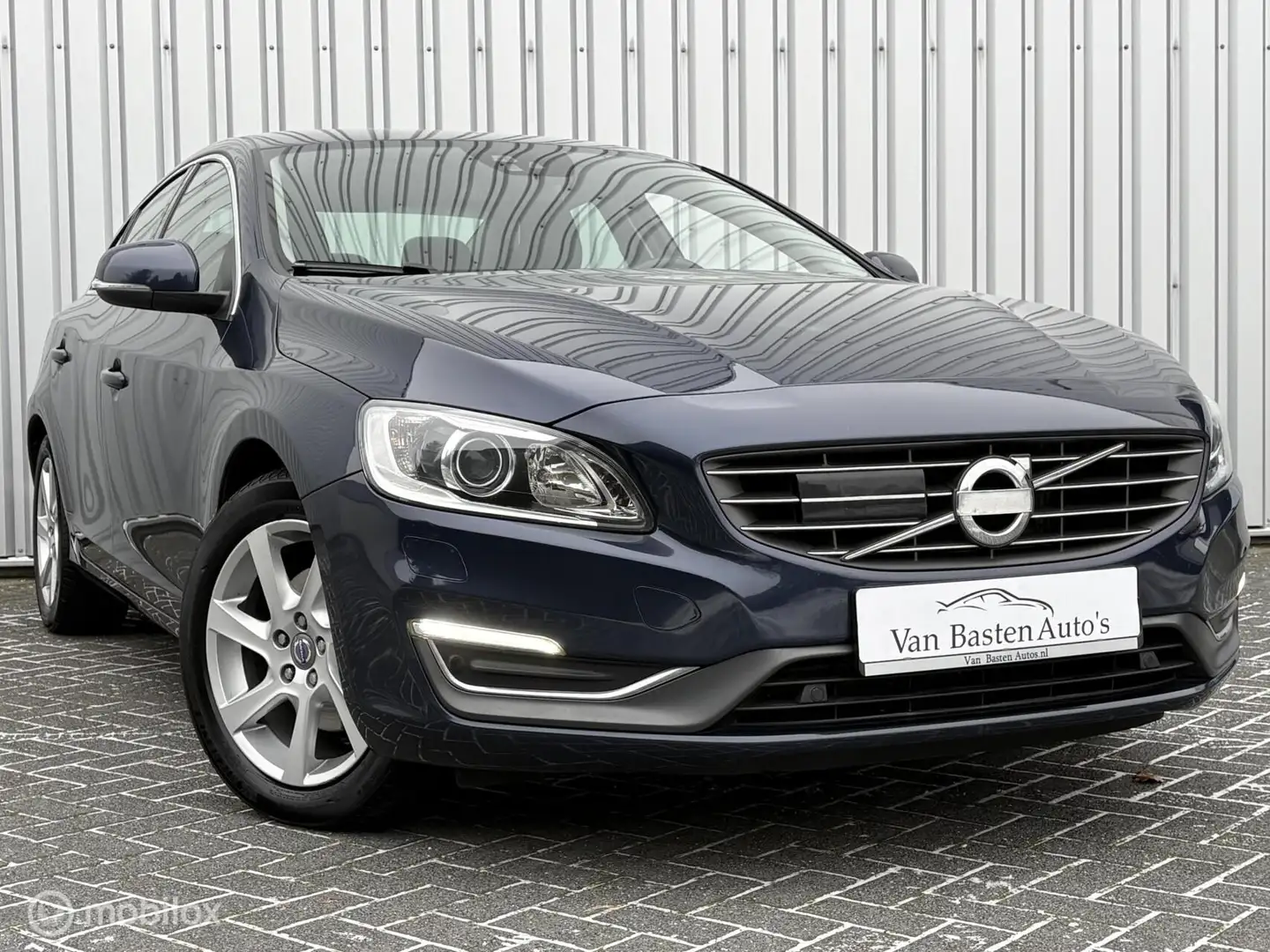 Volvo S60 1.6 T4 Summum | ACC | BLIS | Leder | Navi | Xenon Blau - 1