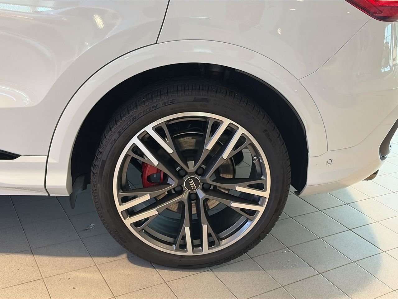 2025 Audi SQ5 Technik | Black Optics Pkg | Trailer Hitch | thumb 18