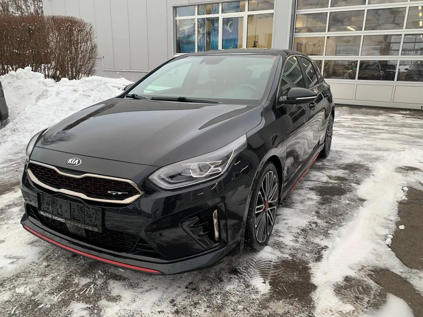 Kia Ceed / cee'd 1.6 TGDI GT Sound|Navi|LED Schwarz - 2
