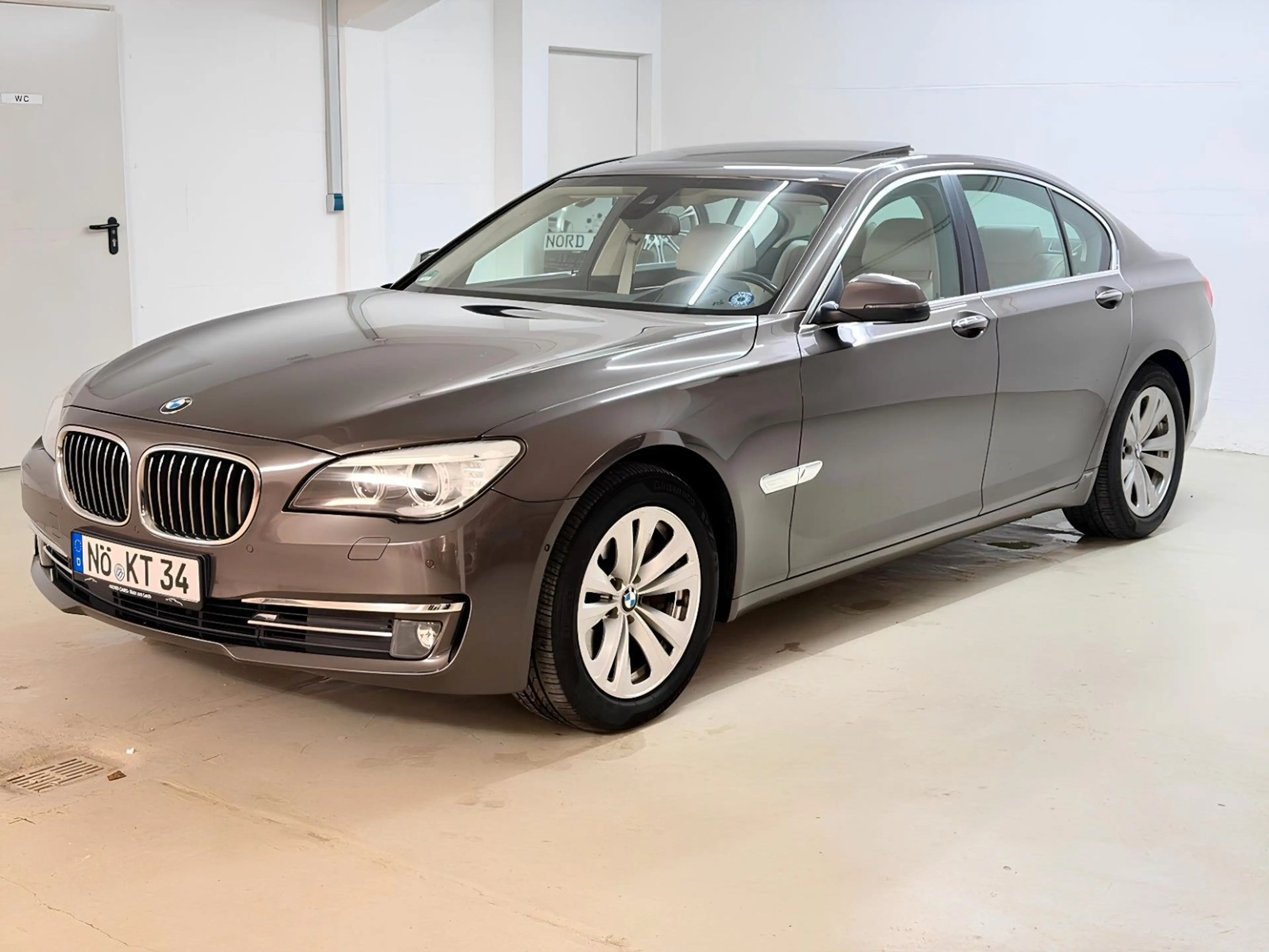 BMW 740 i *KEYLESS *SOFTCLO *HEADUP *KAMERA — photo 6