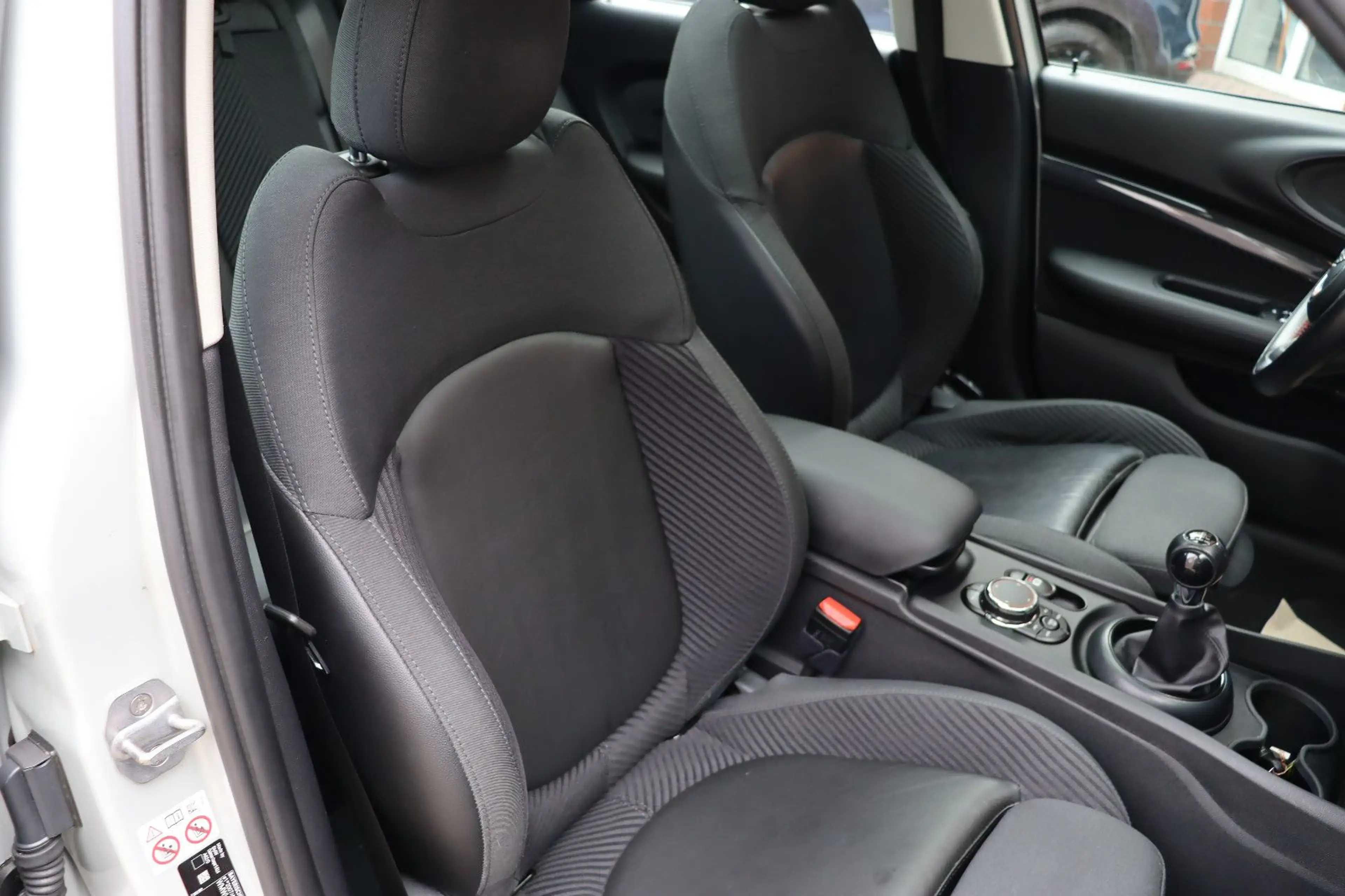 MINI Cooper S Clubman All4 JCW LED Leder Panorama — photo 13