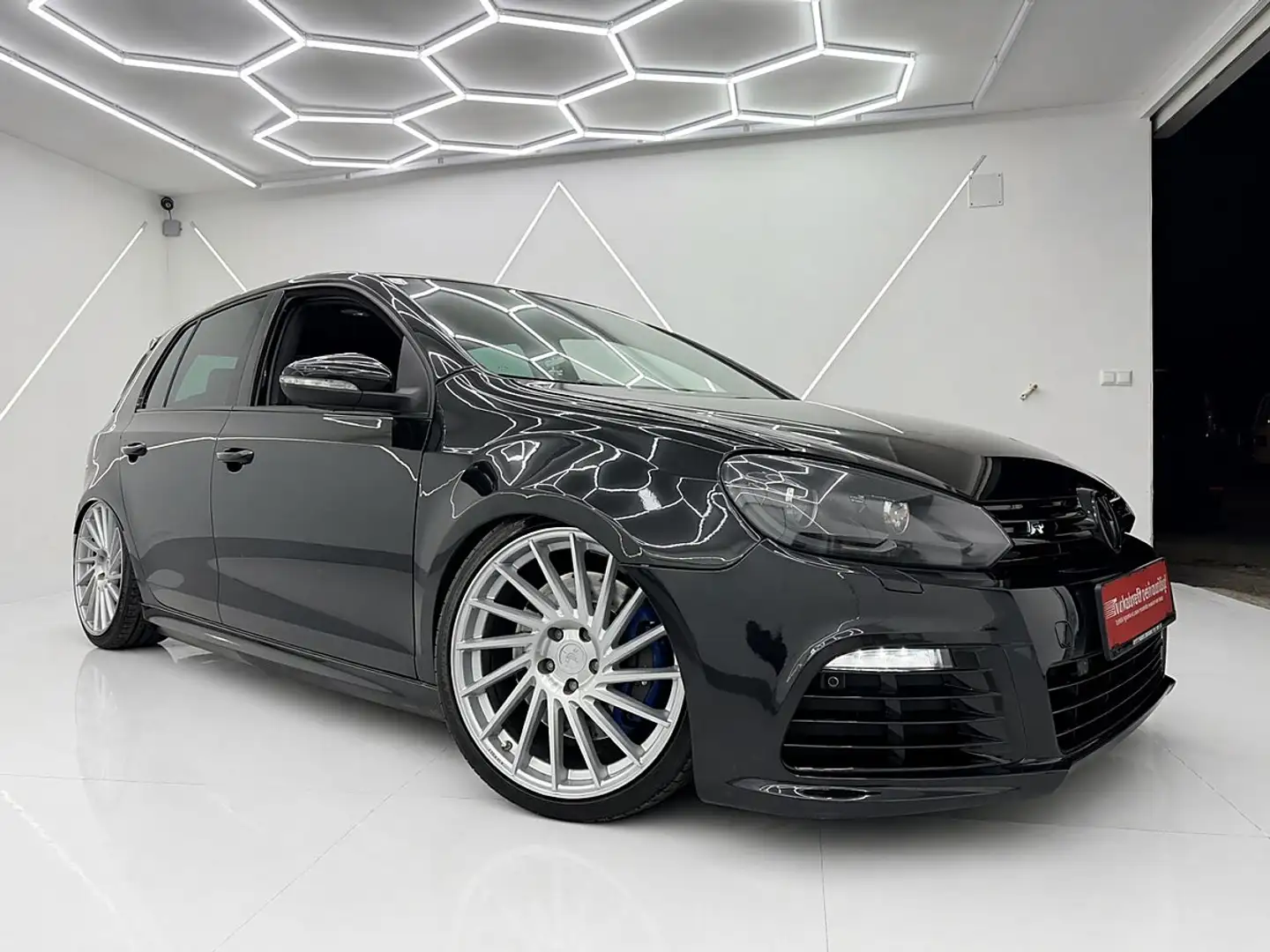 Volkswagen Golf R 2,0 TSI 4MOTION DSG/Airlift System/ÖAMTC Picker... Schwarz - 2