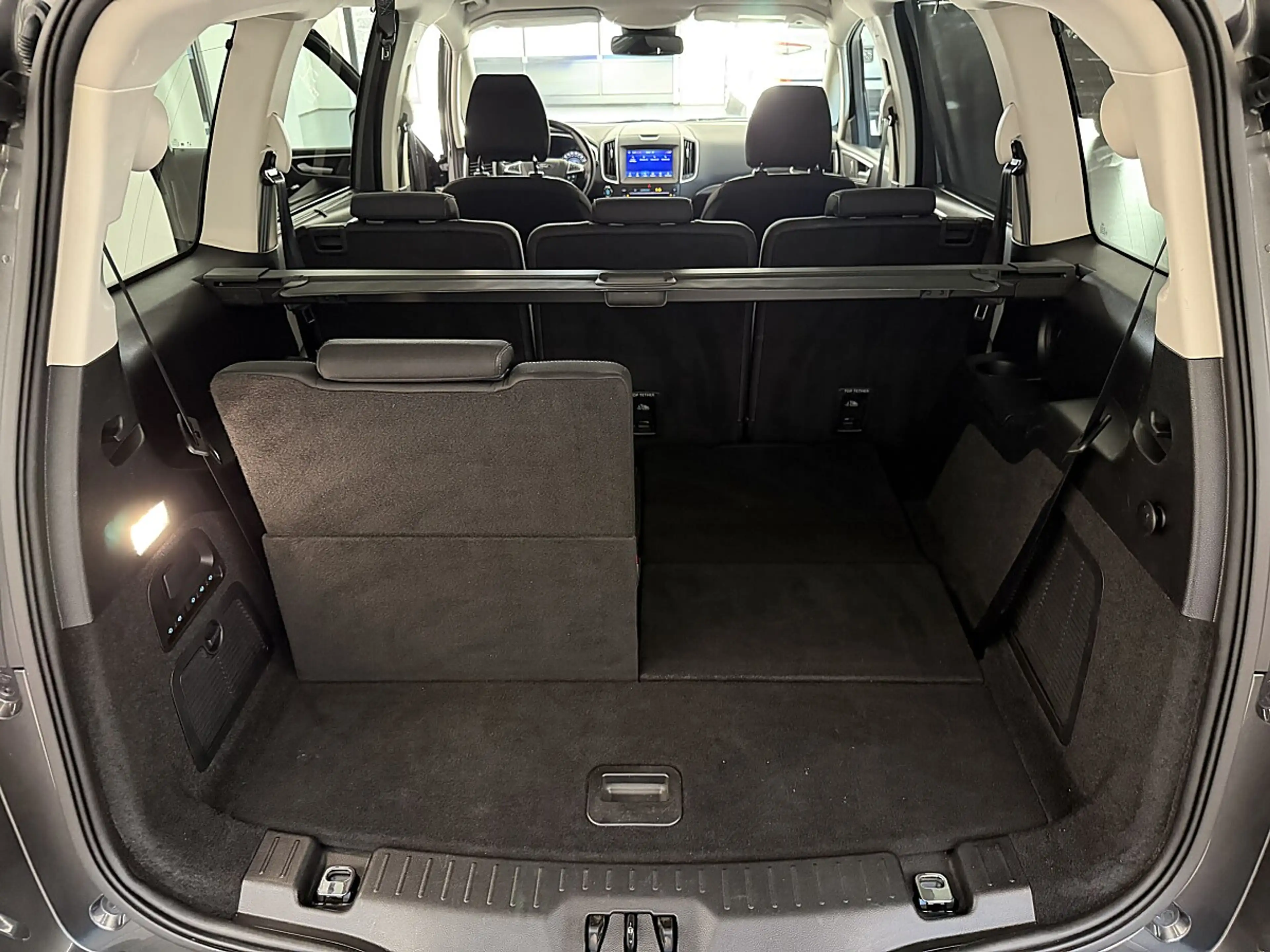 Ford Galaxy 2,0TDCi Titanium 7-Sitze *LED*NAVI*ACC*AHK*Sitz... — photo 15