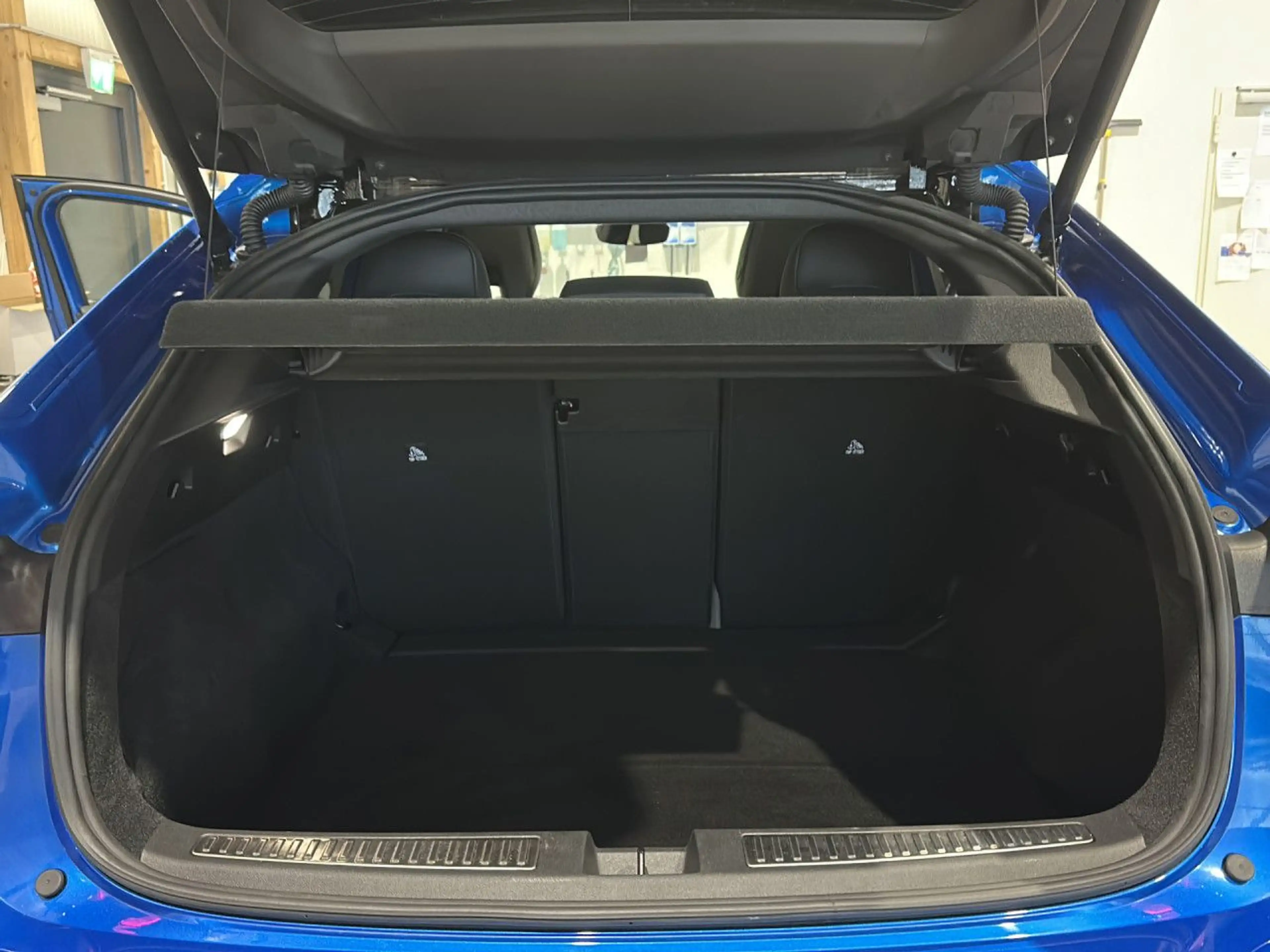 Renault Rafale 200 E-Tech Full Hybrid Esprit Alpine Navi — photo 15