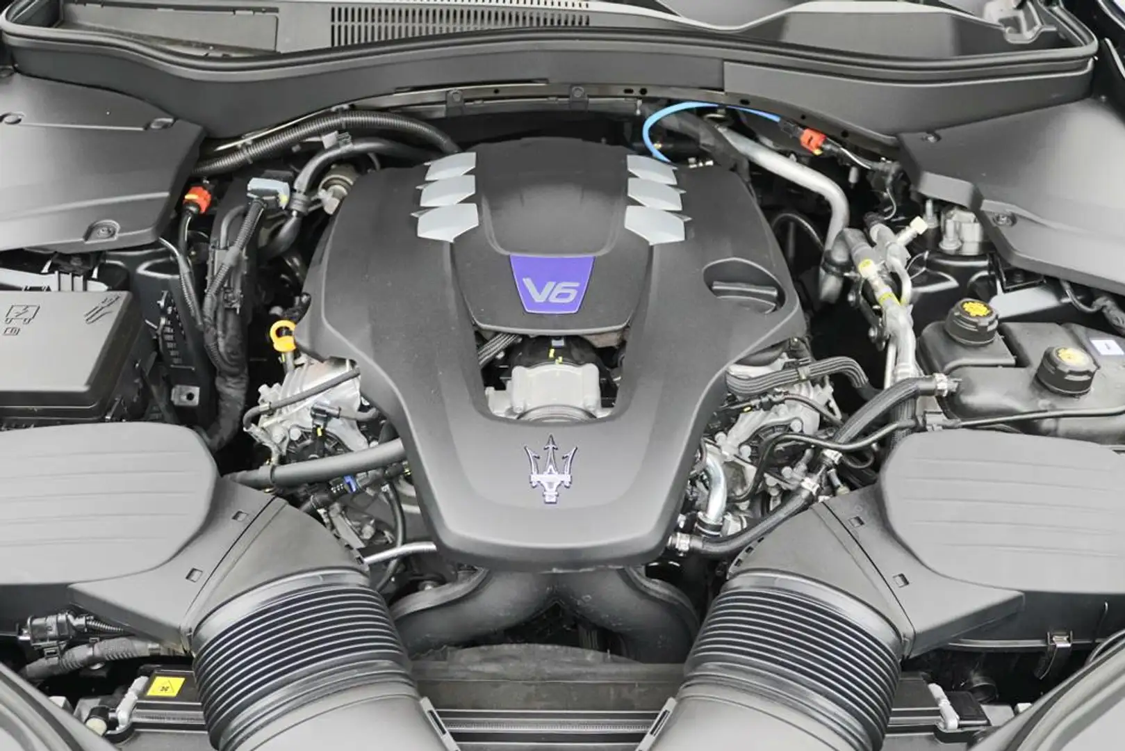 Maserati Levante Modena S Q4 *MASERATI MÜNSTER* Schwarz - 2