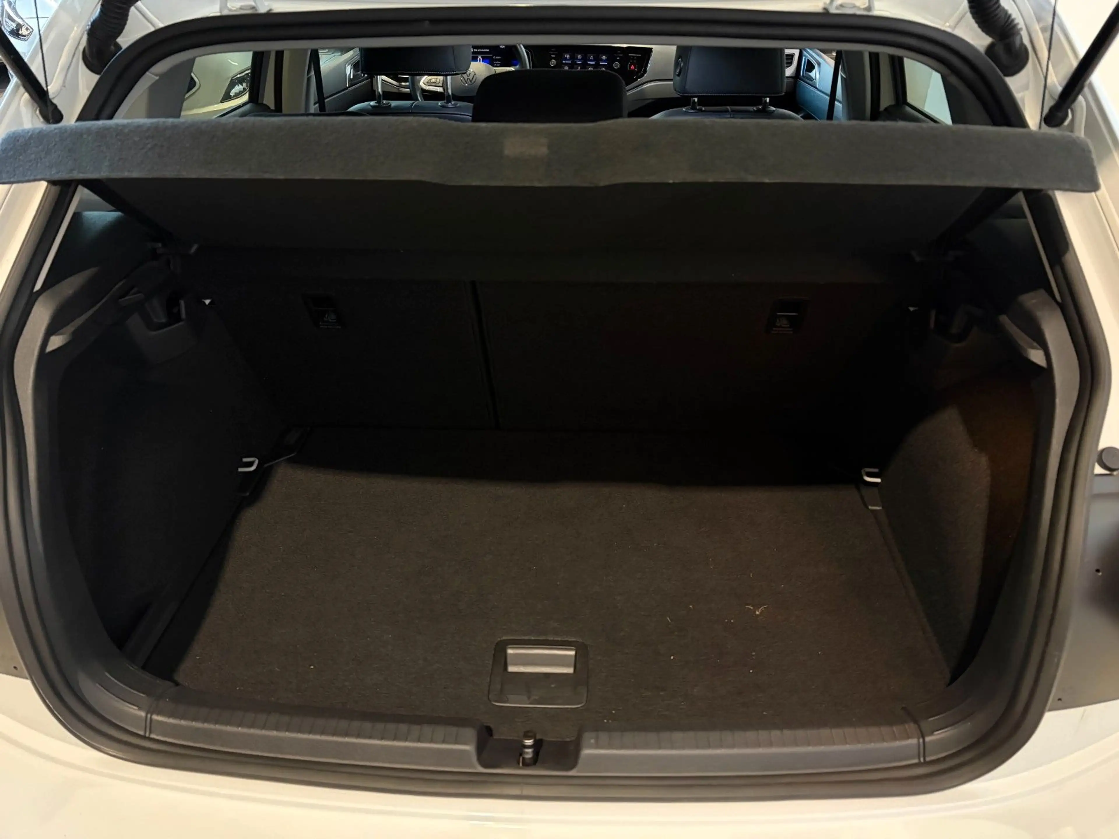 Volkswagen Polo VI Style 1.0 *Automatik* — photo 7