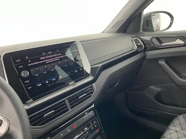 Volkswagen T-Cross view 10