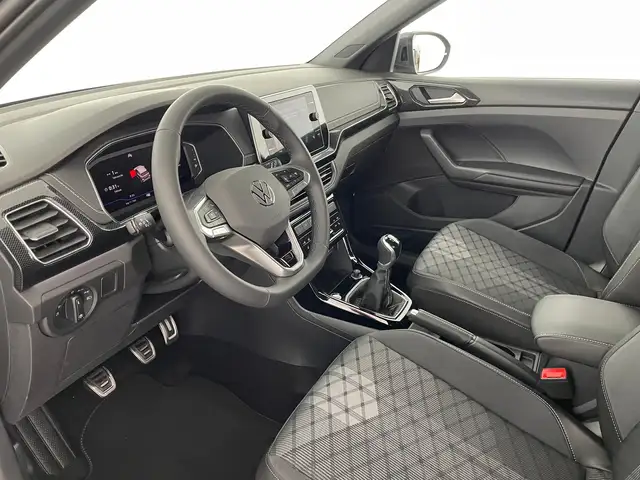 Volkswagen T-Cross view 8
