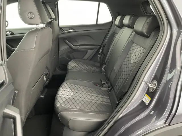 Volkswagen T-Cross view 11