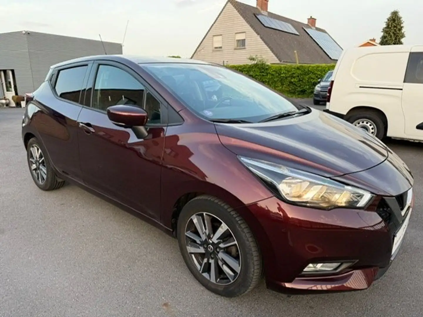 Nissan Micra 1.0 benzine Rood - 2