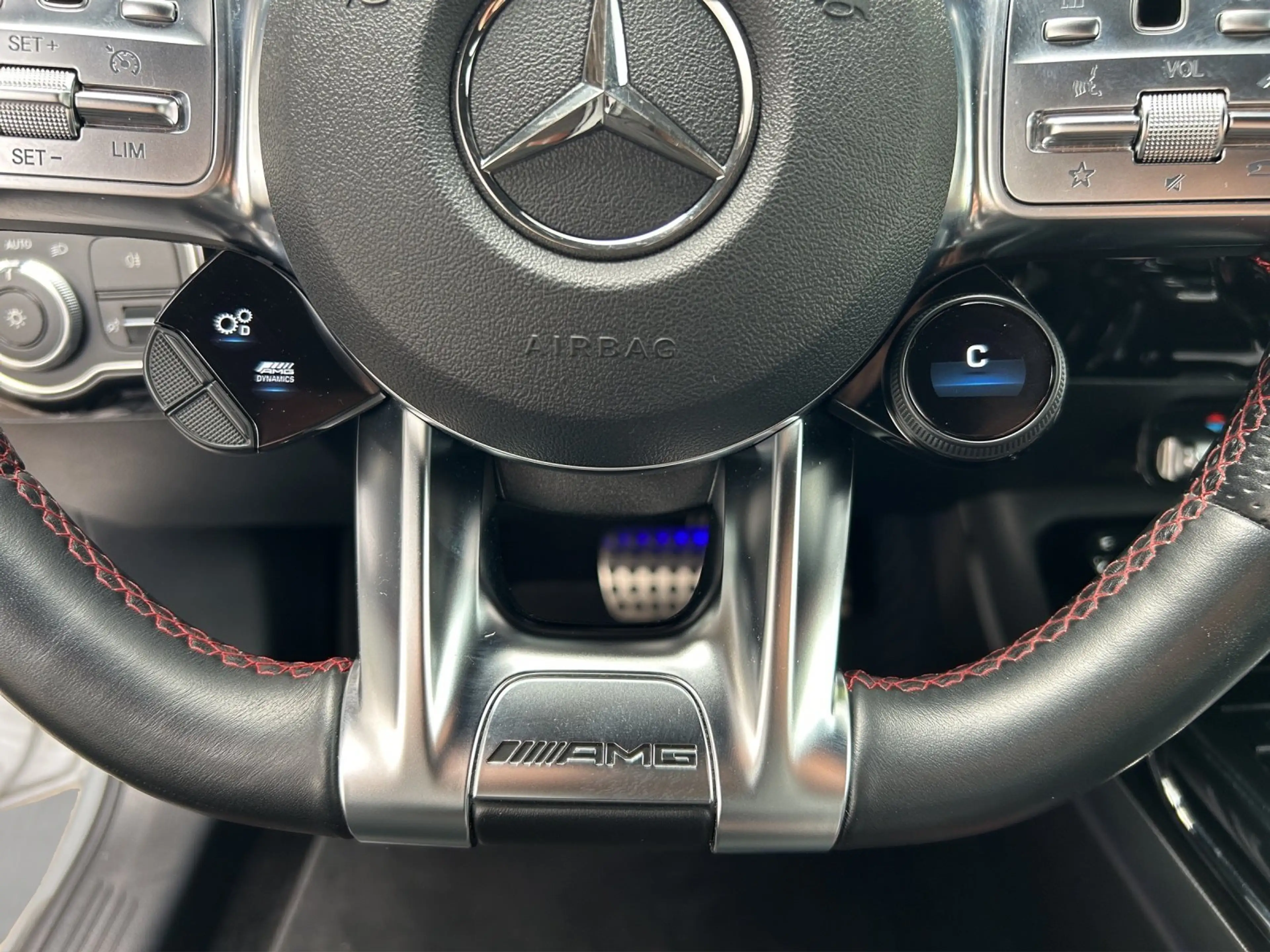 Mercedes-Benz A 35 AMG Perf.Sitze AERO NaviPrem LED Totwin HUD — photo 12