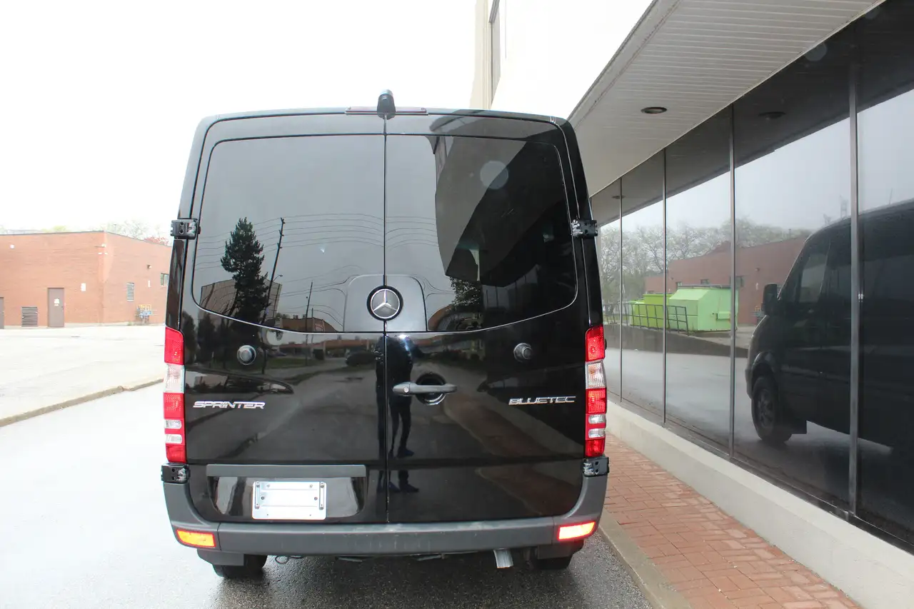 Mercedes-Benz Sprinter снимка Mercedes-Benz Sprinter