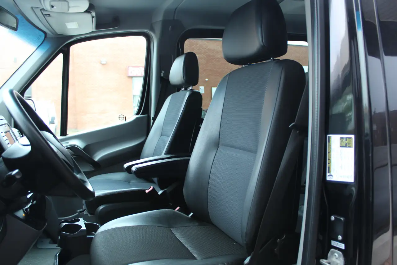 Mercedes-Benz Sprinter снимка Mercedes-Benz Sprinter