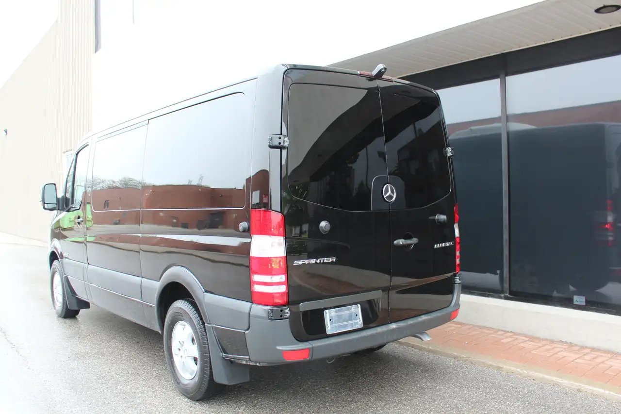 Mercedes-Benz Sprinter снимка Mercedes-Benz Sprinter