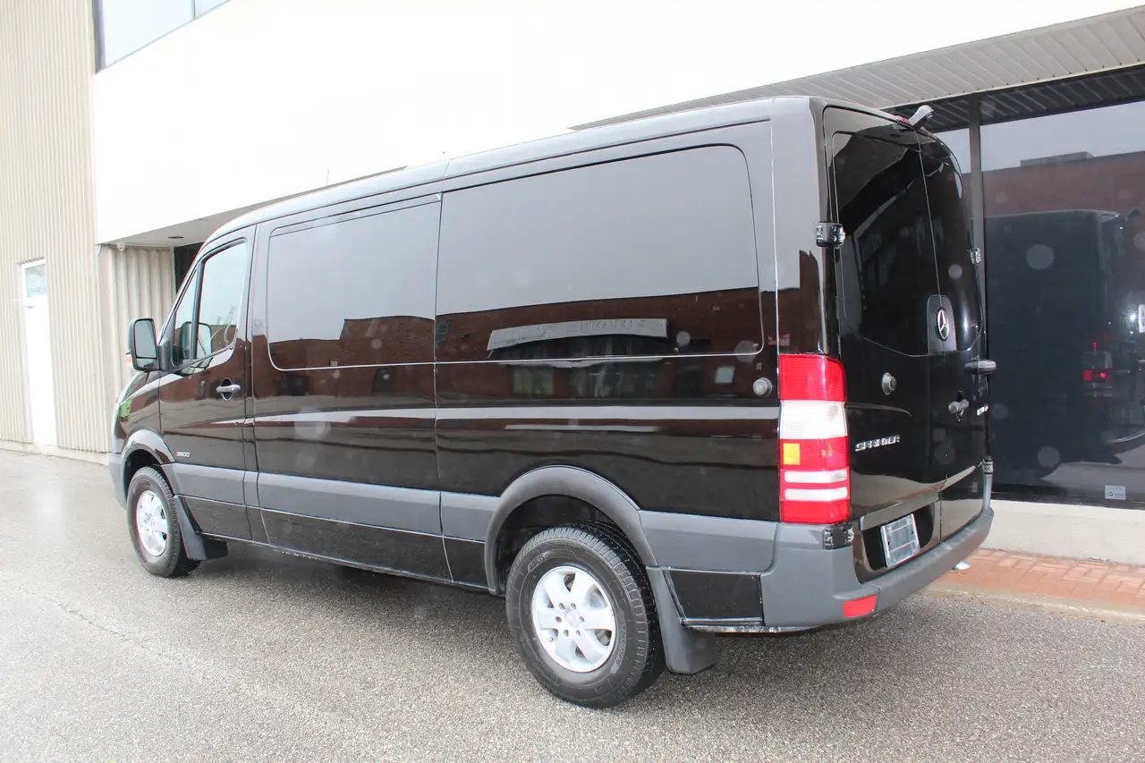 Mercedes-Benz Sprinter снимка Mercedes-Benz Sprinter