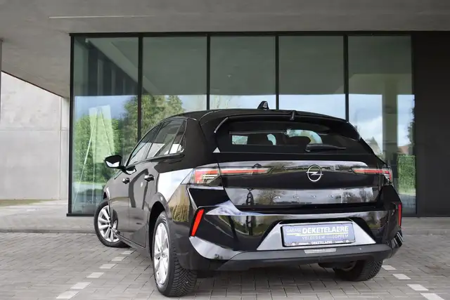 Opel Astra view 6