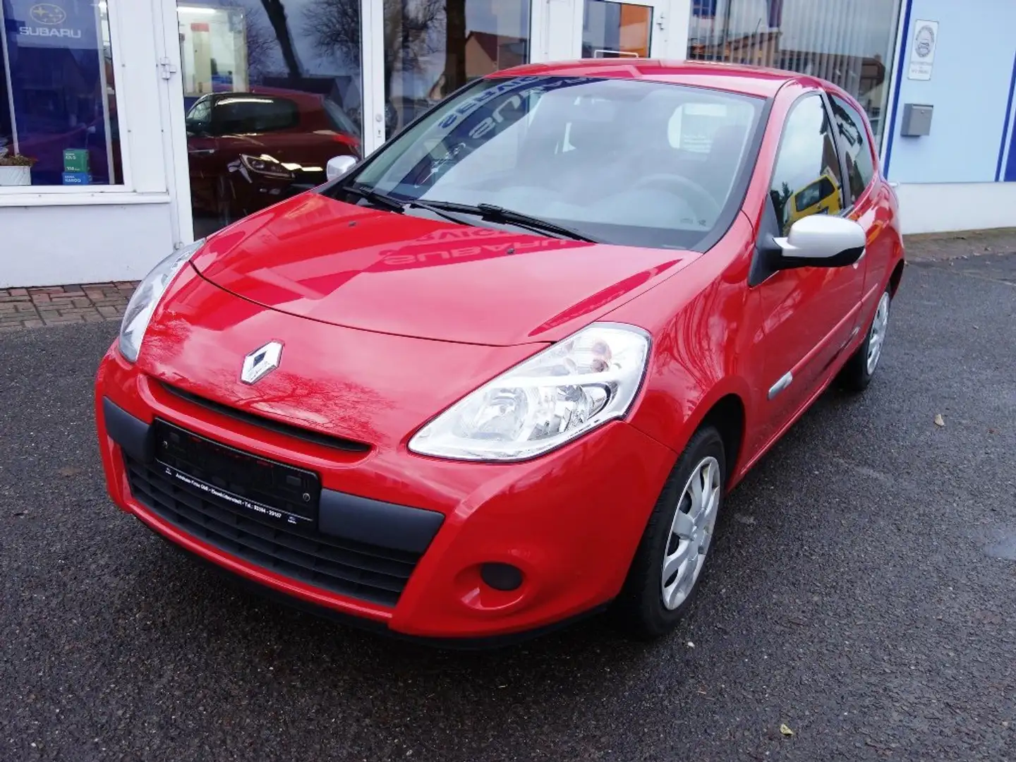Renault Clio 1.2 16V 75 Collection Rot - 2