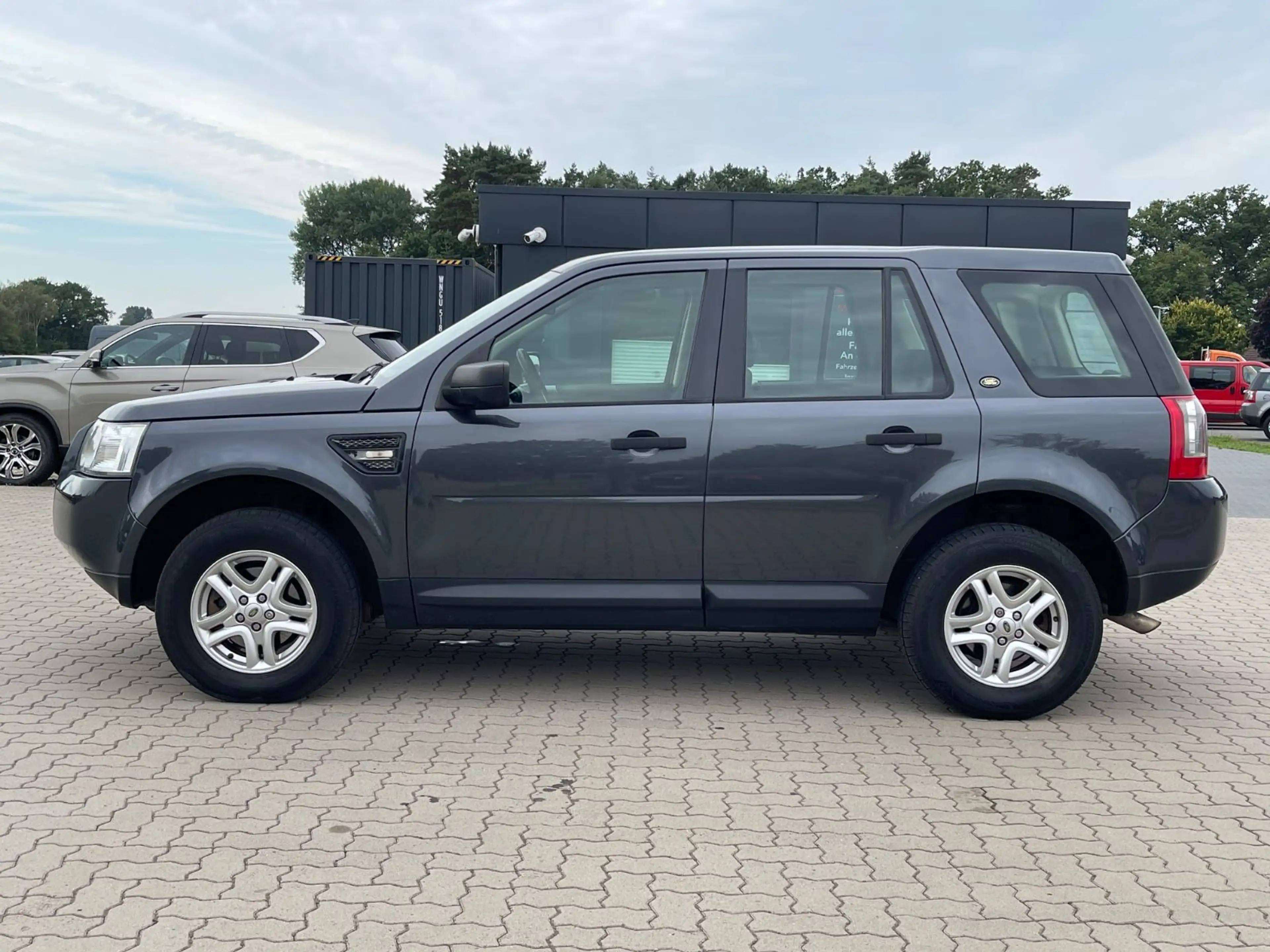 Land Rover Freelander 2 XE Limited Edition 2HD AHK — photo 9