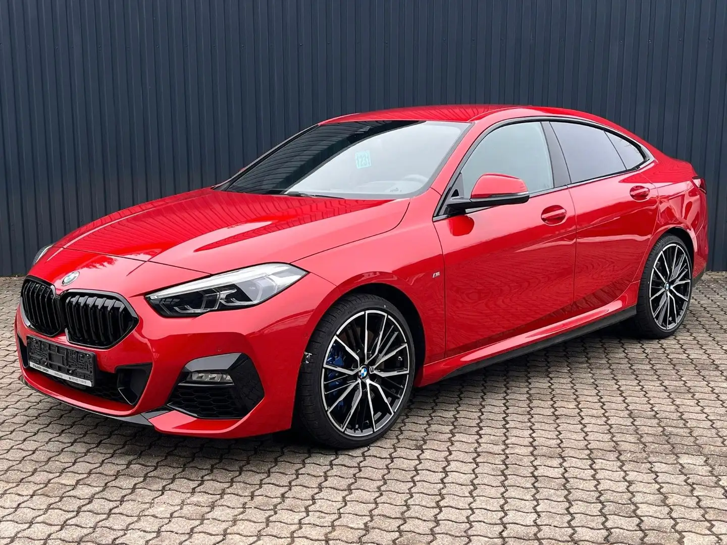 BMW 218i Gran Coupe M SPORT /Kamera/HeadUp/HarmKad Rouge - 2