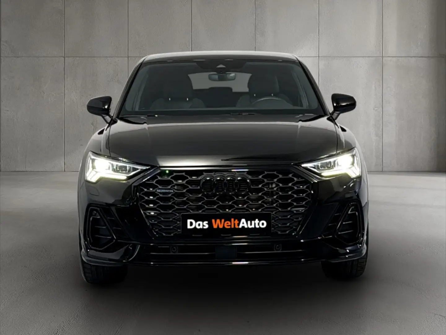 Audi Q3 40 TDI quattro admired Schwarz - 2
