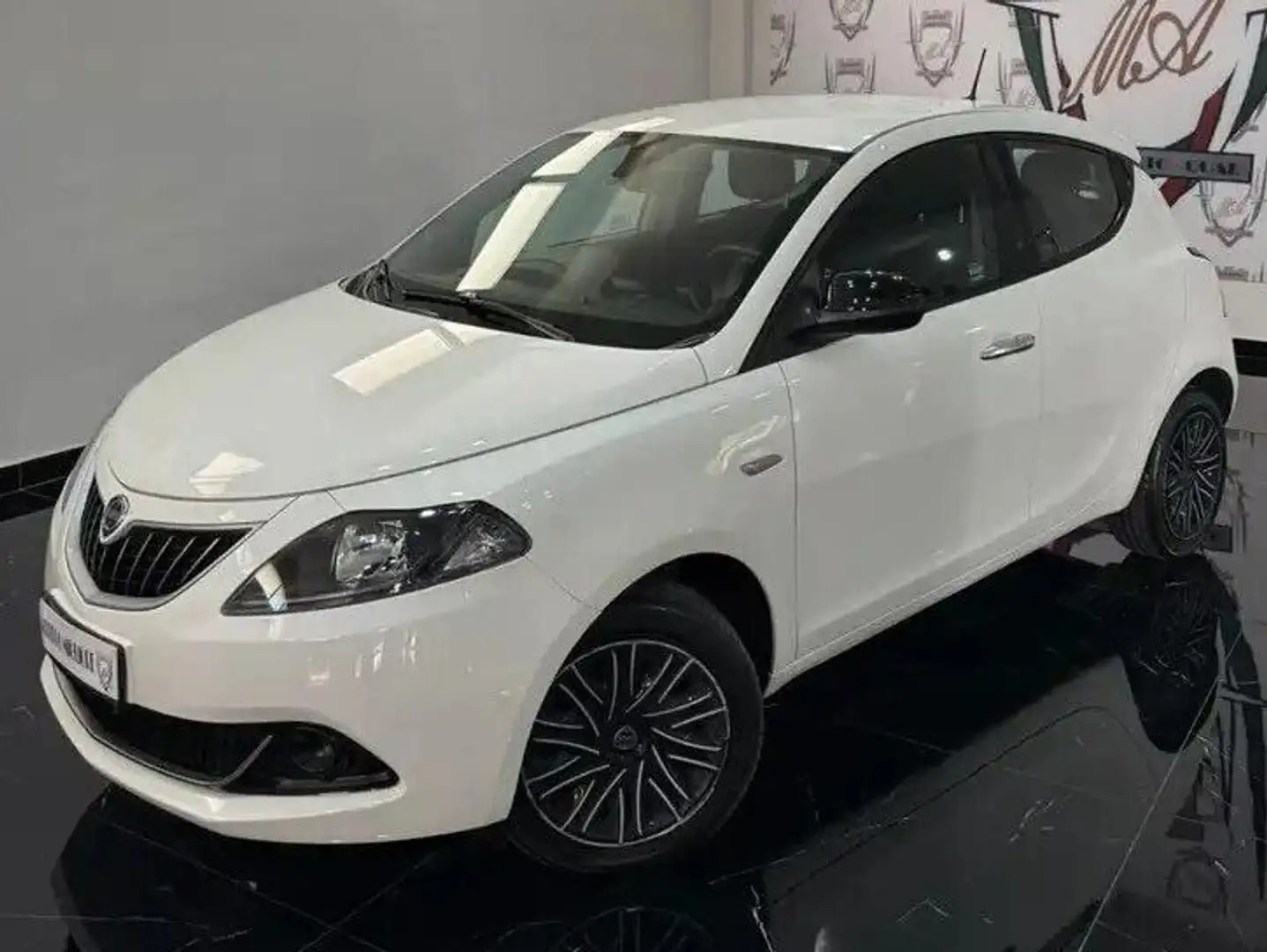 Lancia Ypsilon Ypsilon III 2021 1.2 Silver Gpl 69cv Bianco - 2