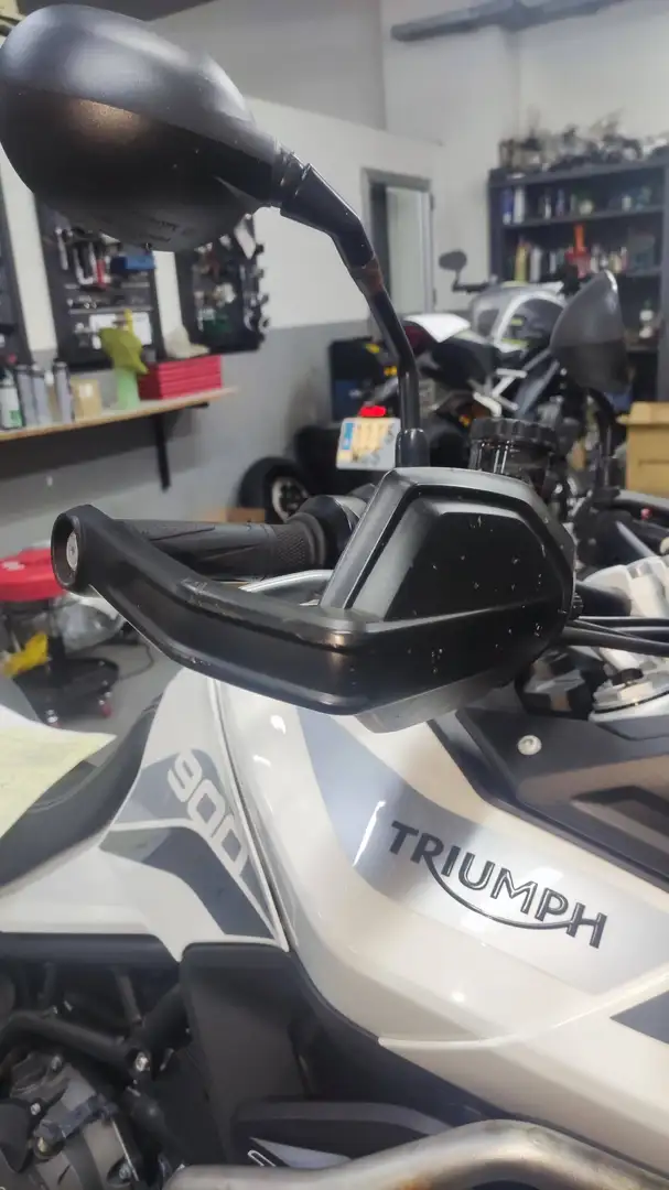 Triumph Tiger 900 GT Blanco - 2