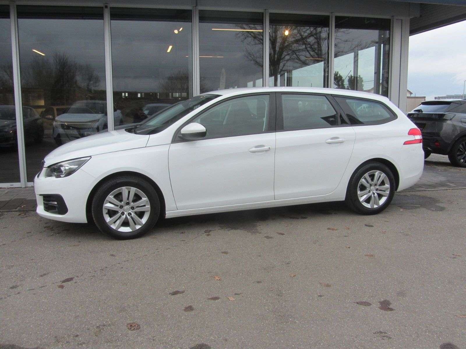 Second hand Peugeot 308 1.5