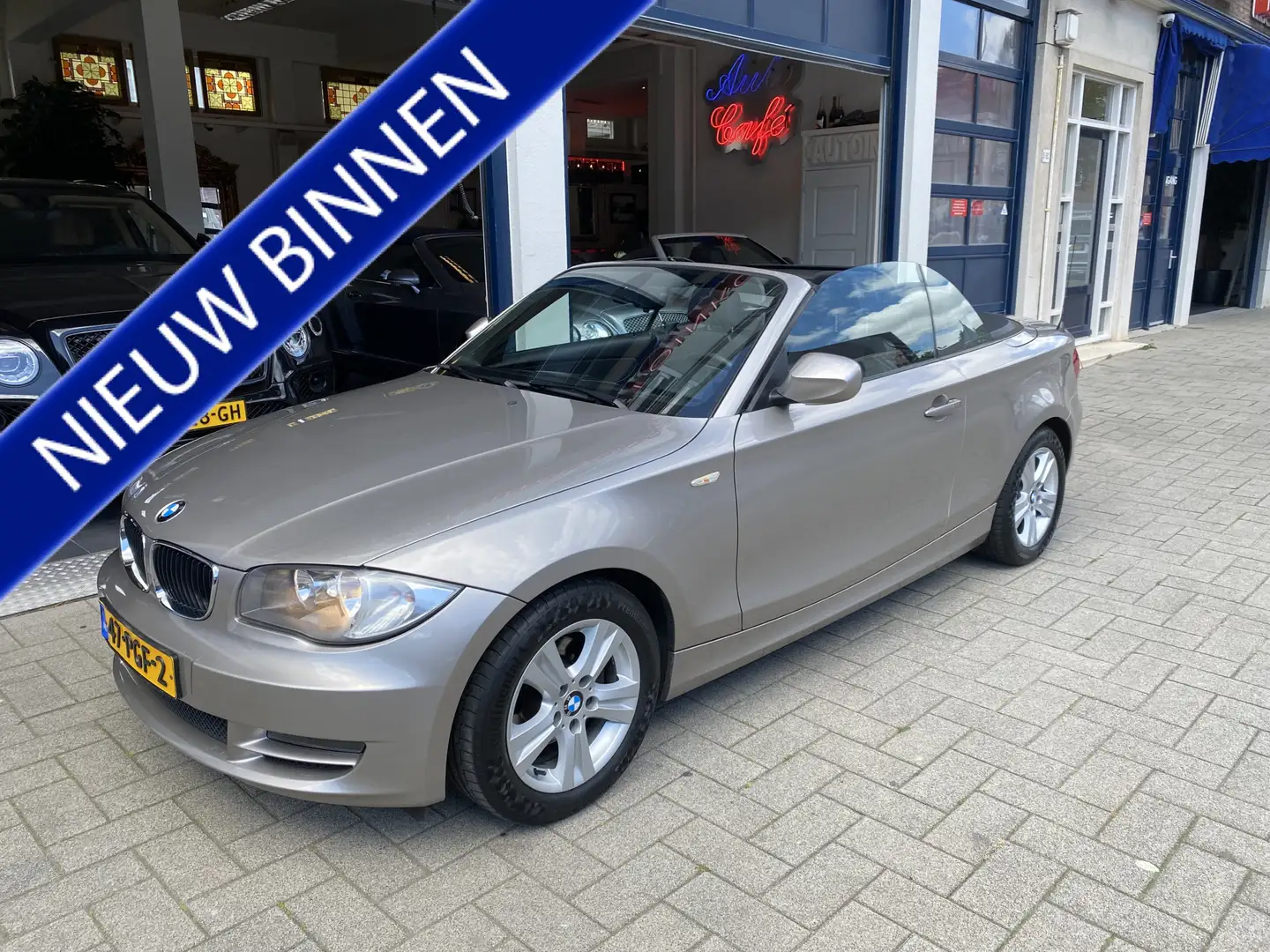 BMW 118 1-serie Cabrio 118i High Executive NL AUTO/CLIMA/P Grijs - 1
