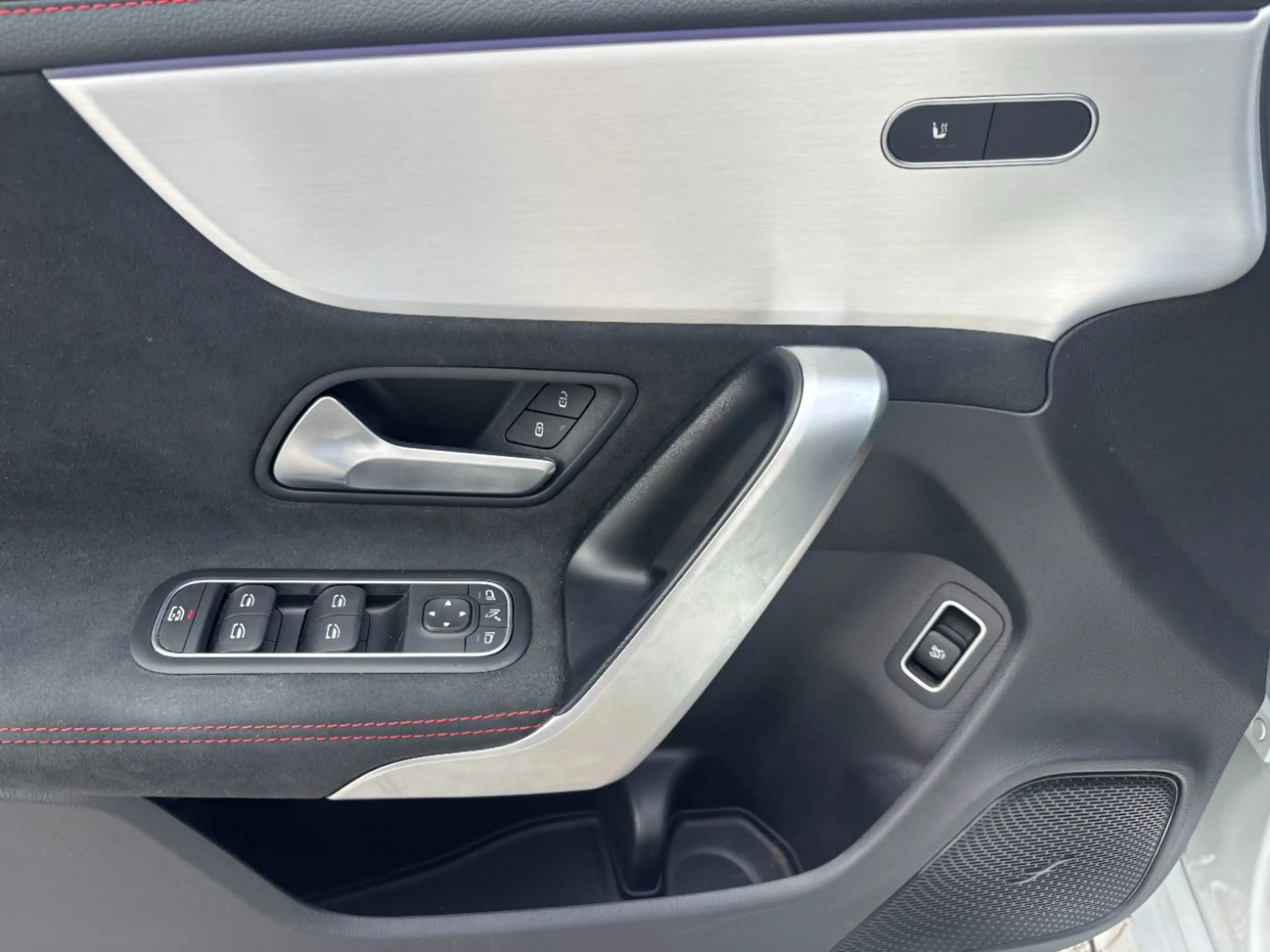 Mercedes-Benz CLA 35 AMG AMG CLA 35 4MATIC Coupé AMG Distr KeyGo — photo 5