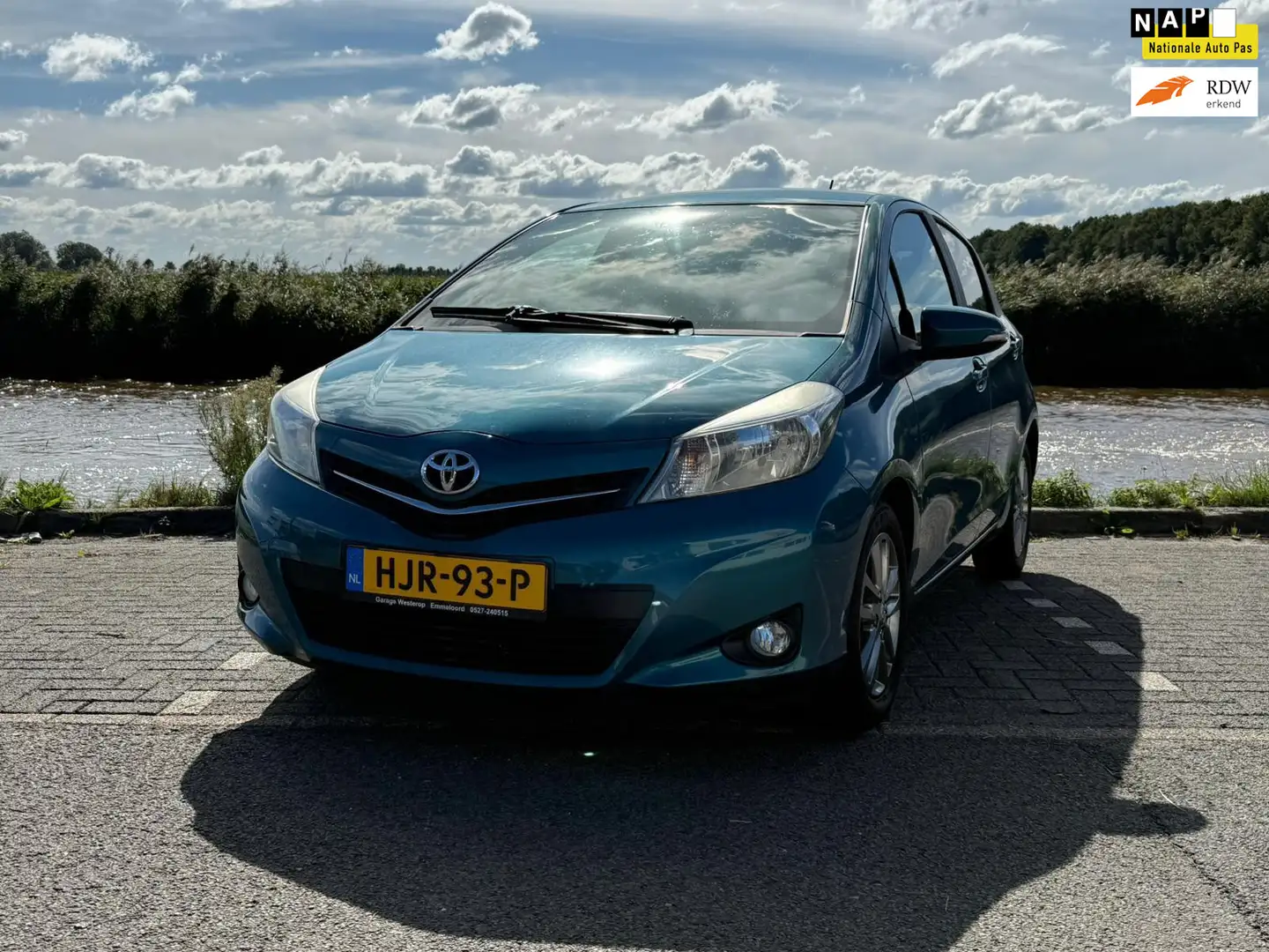 Toyota Yaris 1.0 VVT-i Comfort UNIEK / NAVI / CAMERA / WINTERSE Bleu - 1
