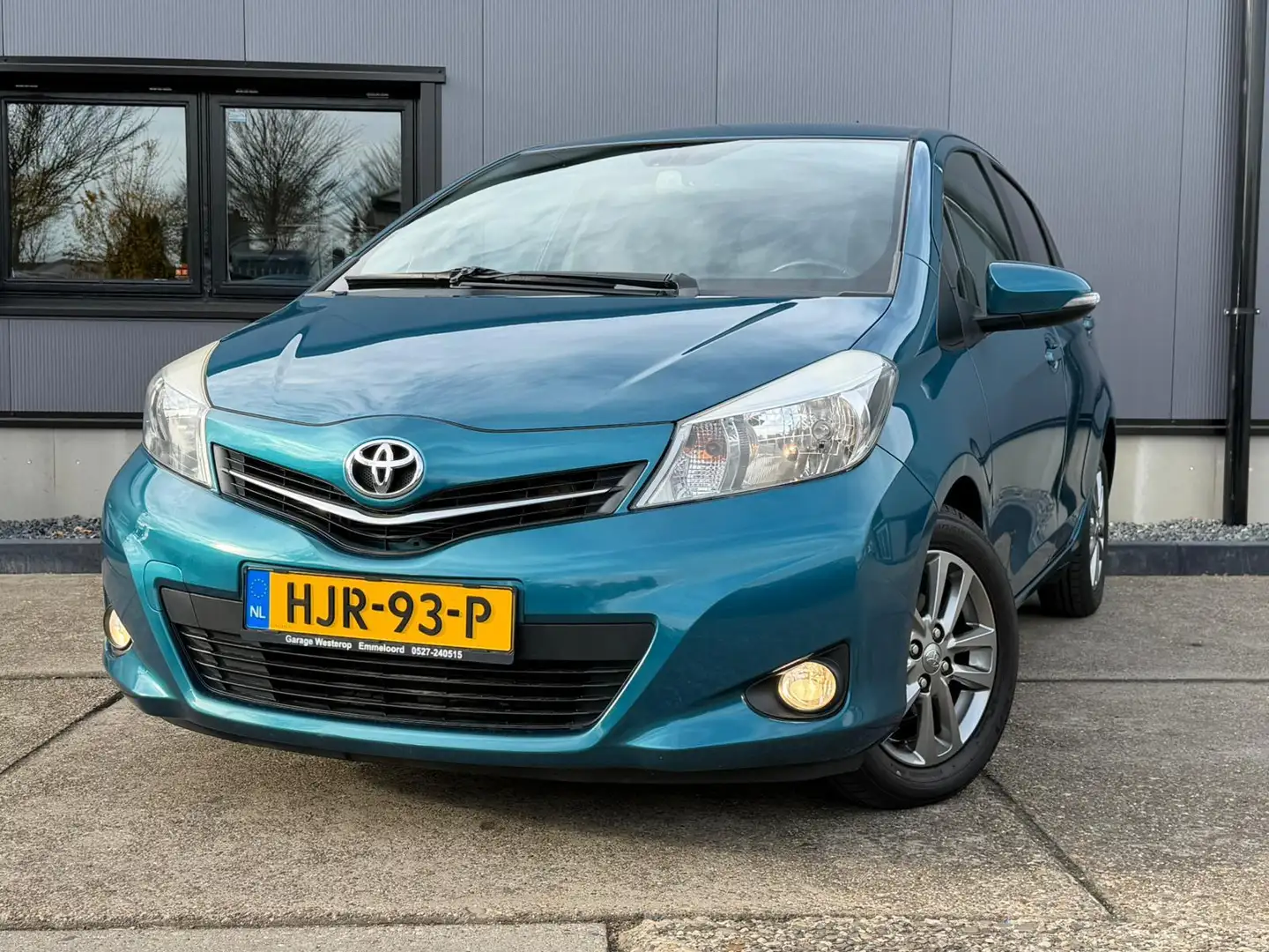 Toyota Yaris 1.0 VVT-i Comfort UNIEK / NAVI / CAMERA / WINTERSE Azul - 1
