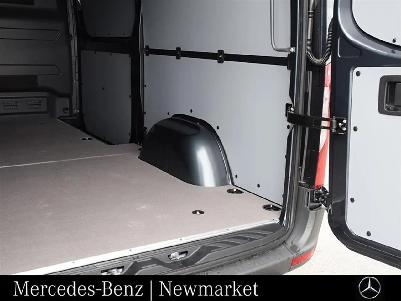 Mercedes-Benz Sprinter снимка Mercedes-Benz Sprinter