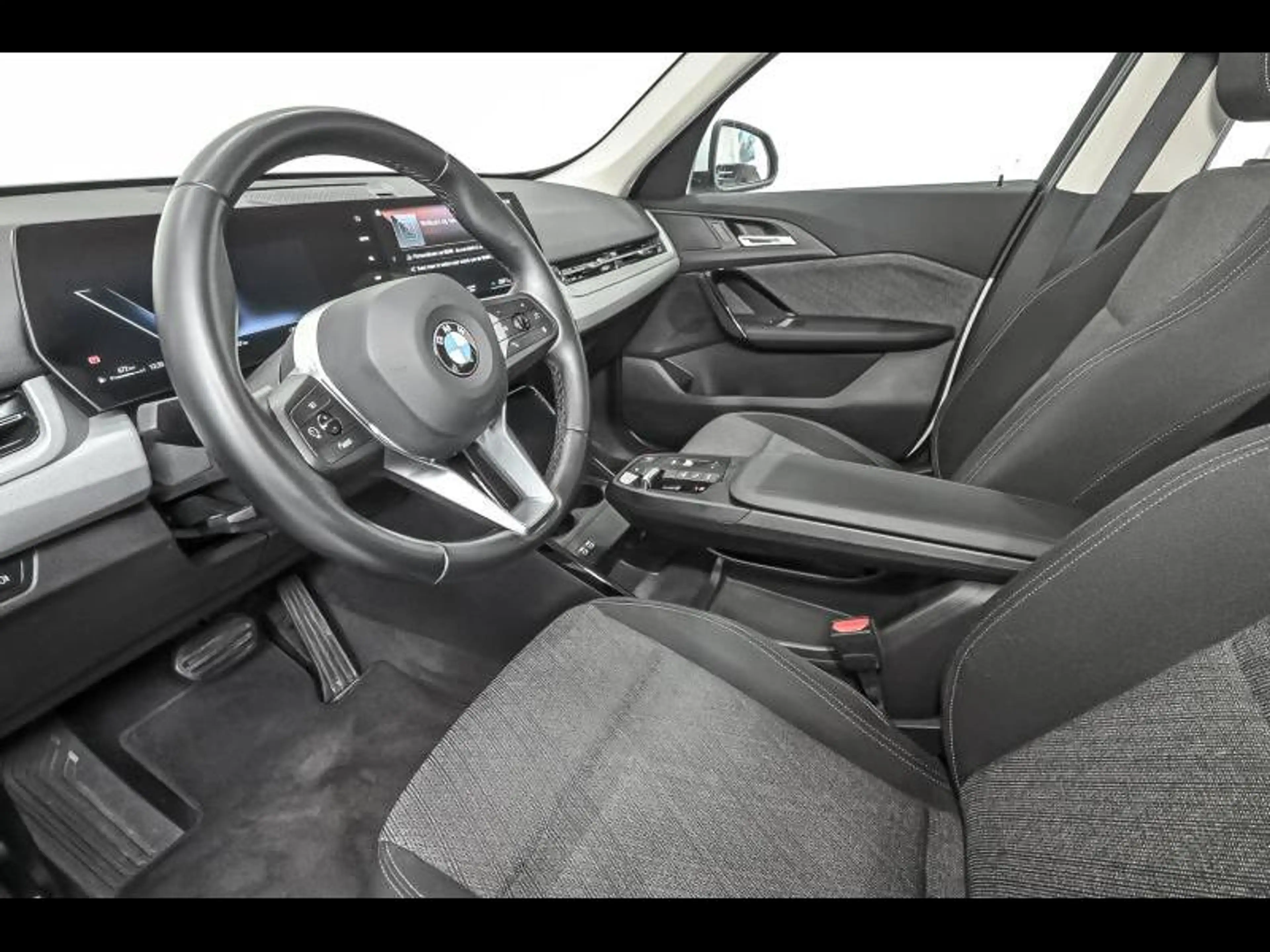 BMW X1 sDrive18d|Widescreen|Trekhaak| — photo 6