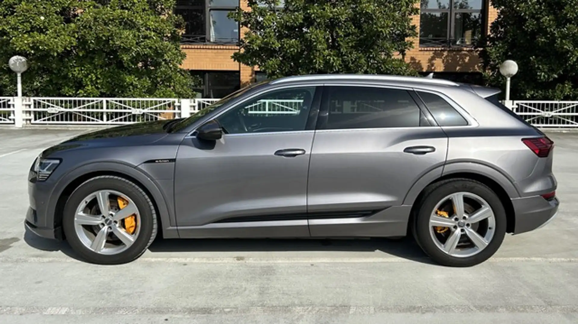 Audi etron 50 advanced Pano/Head-up/NP:90T¤ Grau - 2