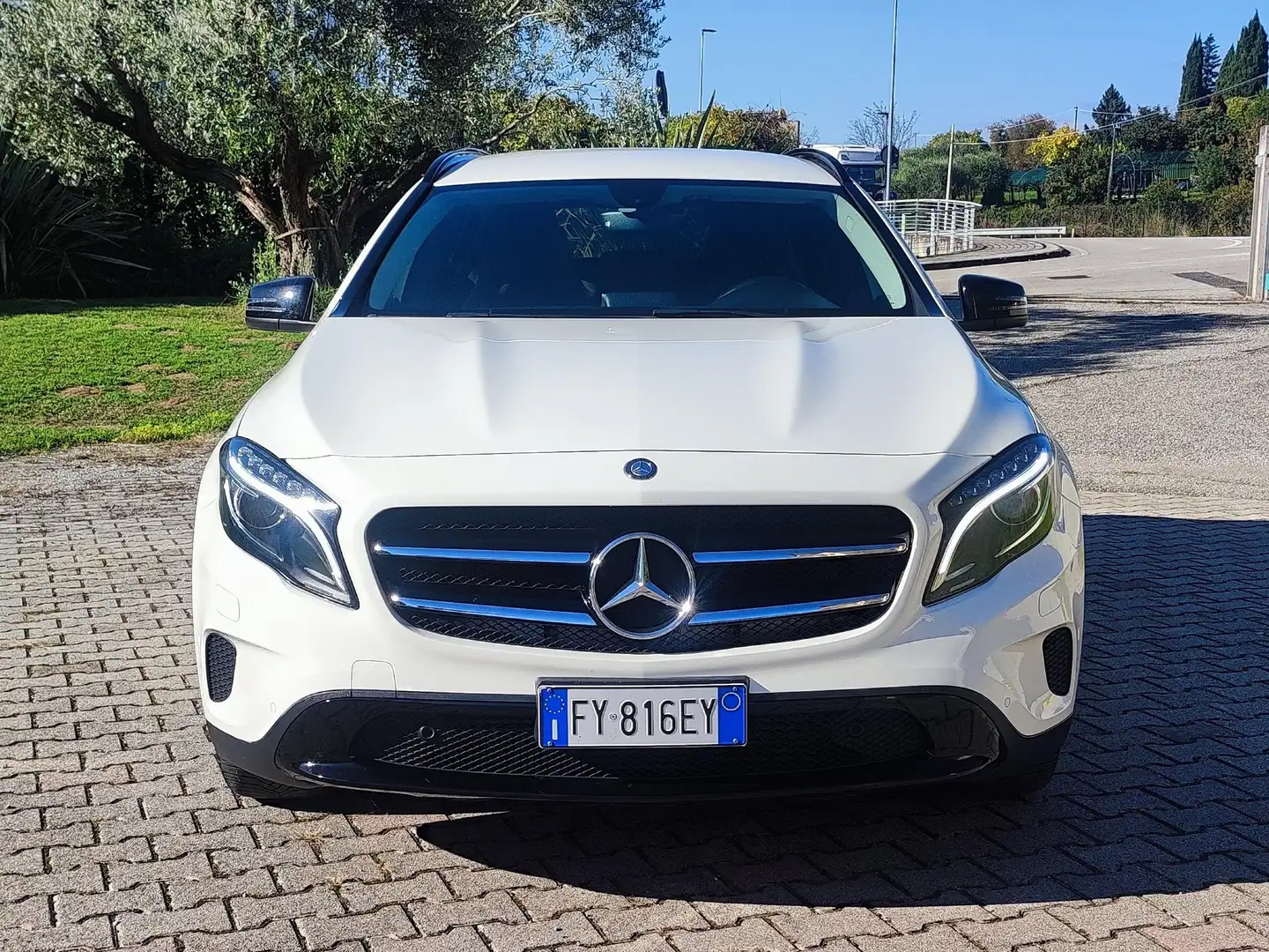 Mercedes-Benz GLA 200 GLA-X156 2014 d (cdi) Sport 4matic auto Bianco - 2