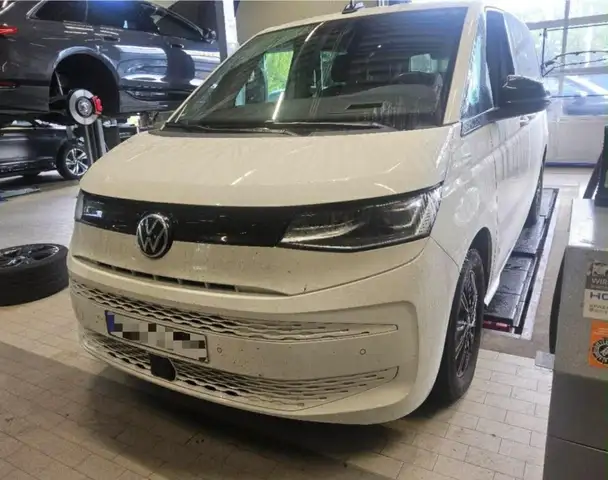 Volkswagen T7 Multivan 2.0 TSI - MATRIX   HEAD-UP   AHK