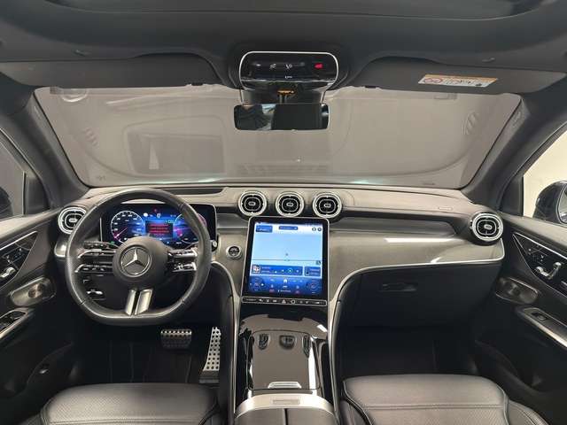 Mercedes-Benz GLC 200 — photo 9