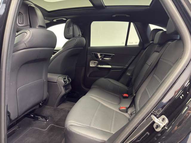 Mercedes-Benz GLC 200 — photo 15