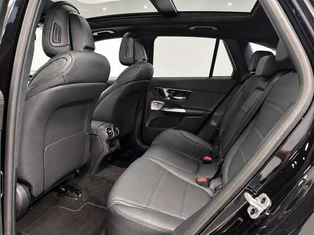 Mercedes-Benz GLC 200 — photo 19