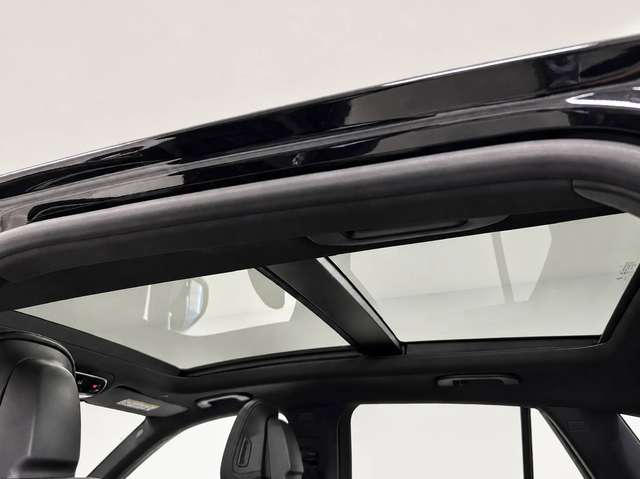 Mercedes-Benz GLC 200 — photo 16