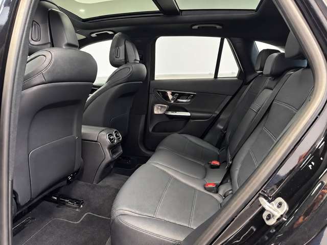 Mercedes-Benz GLC 200 — photo 15