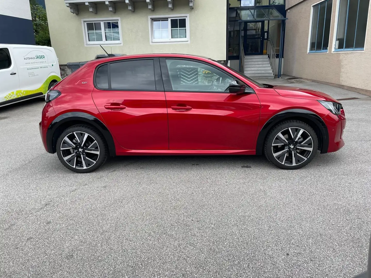 Peugeot 208 GT Pack PureTech 100 S Rood - 2