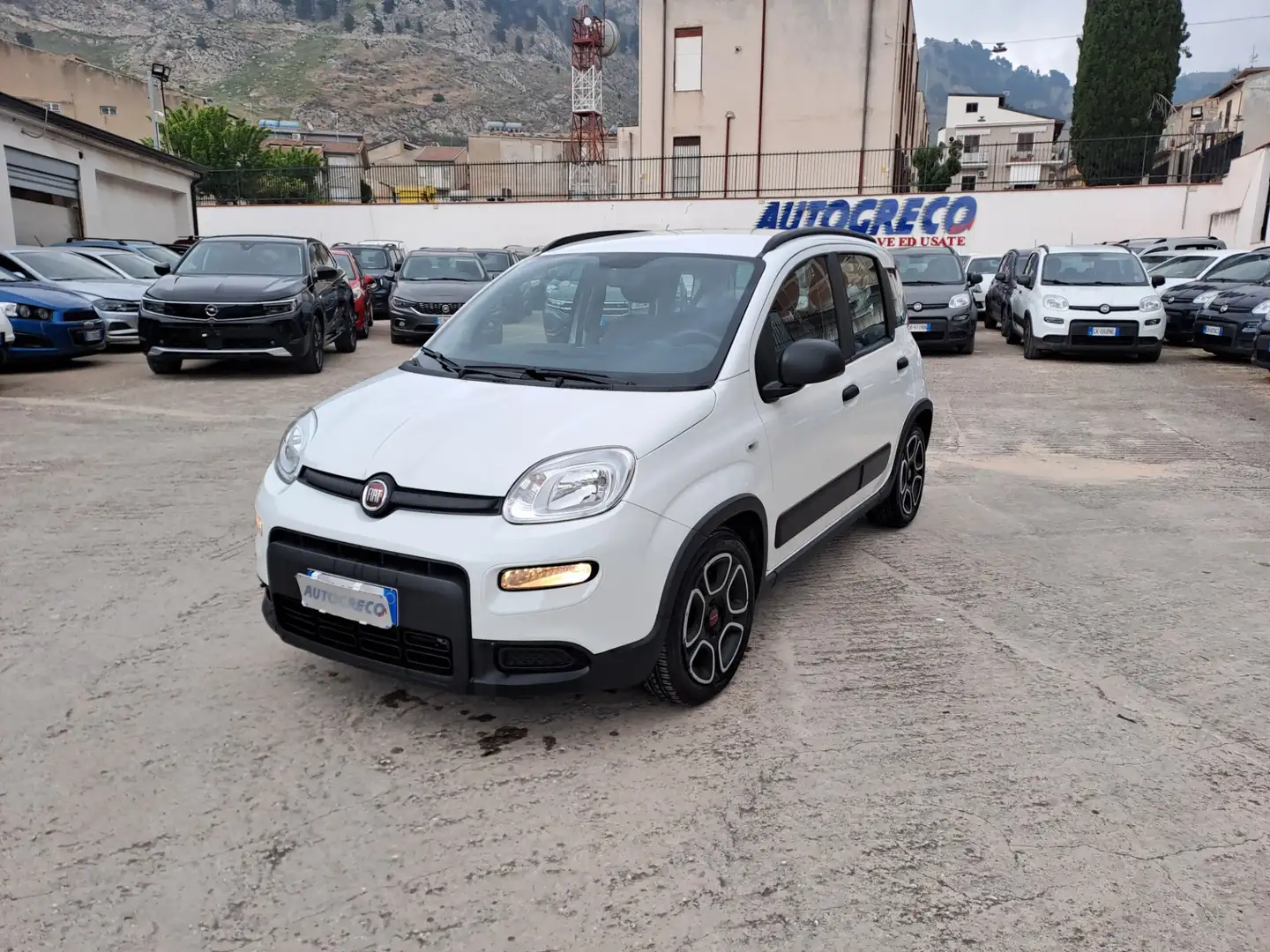 Fiat Panda 1.0 FireFly S&S Hybrid City Life Blanc - 1