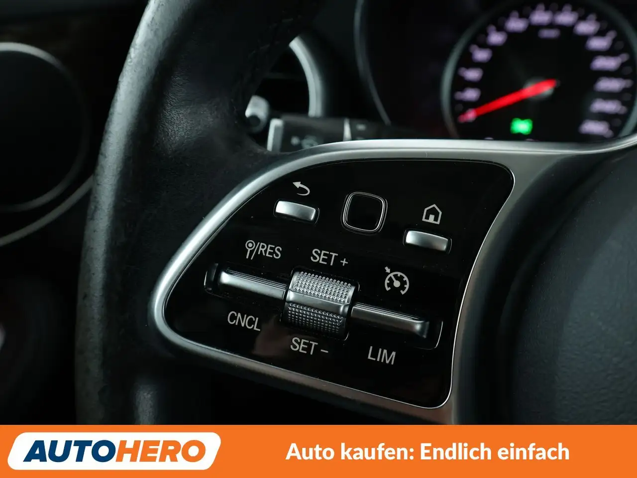 Mercedes-Benz GLC 300e 4Matic AMG Line Aut.*NAVI*LED*TEMPO*, миниатюра 30