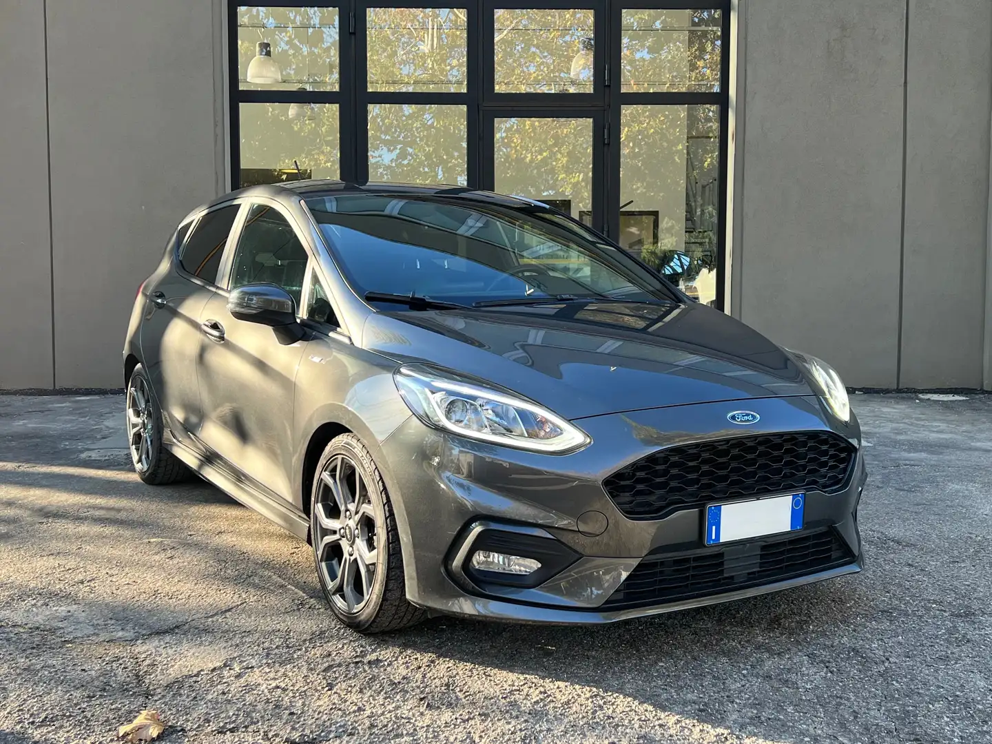 Ford Fiesta 1.0 Ecoboost 100 CV 5 porte ST-Line Grigio - 1