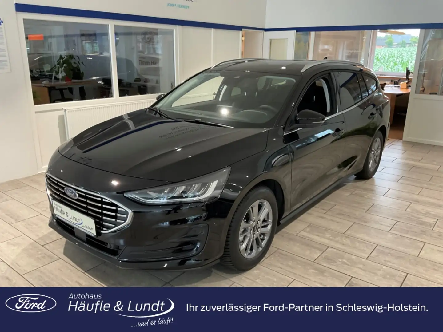 Ford Focus Turnier Titanium Allwetterreifen LED ACC Zwart - 1