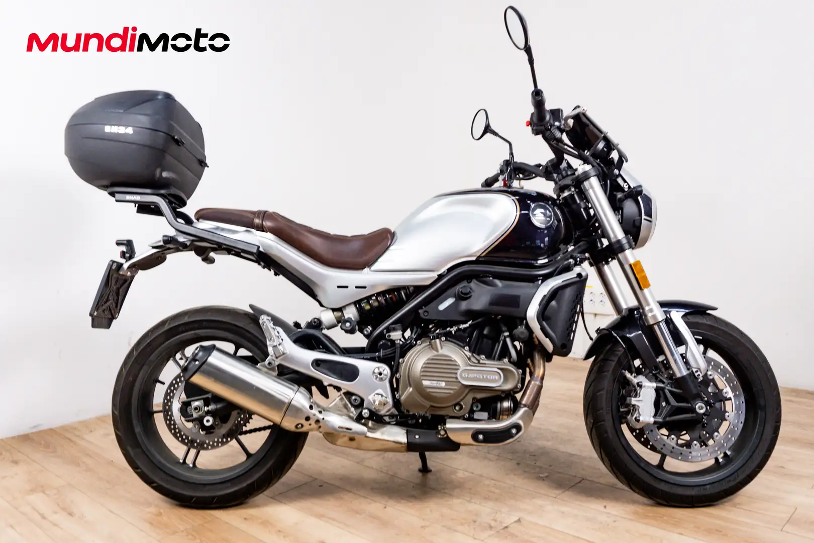 QJ Motor SRV 550 - 1