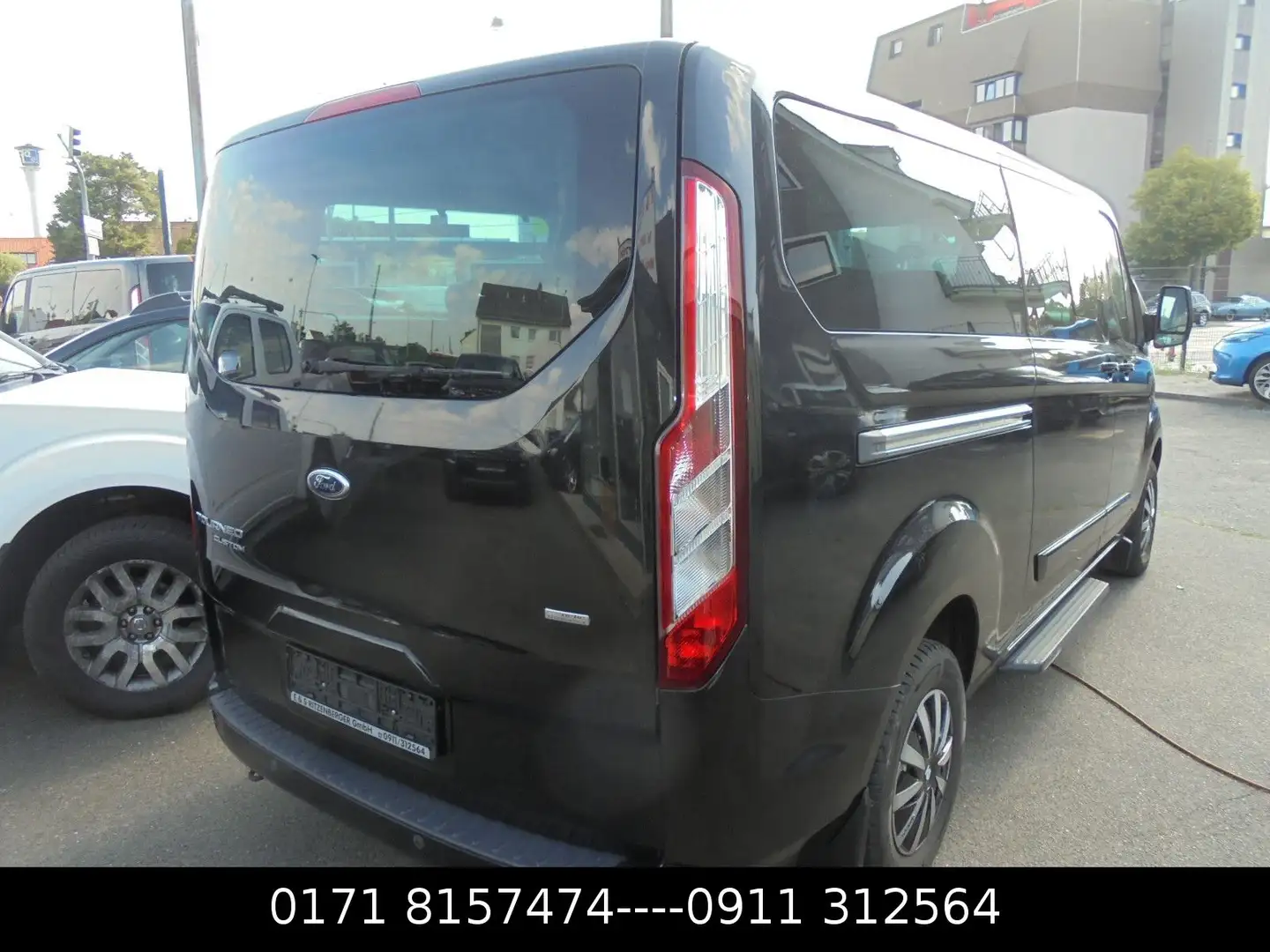 Ford Tourneo Custom Kombi 300 L2 Tourneo Titanium Noir - 2