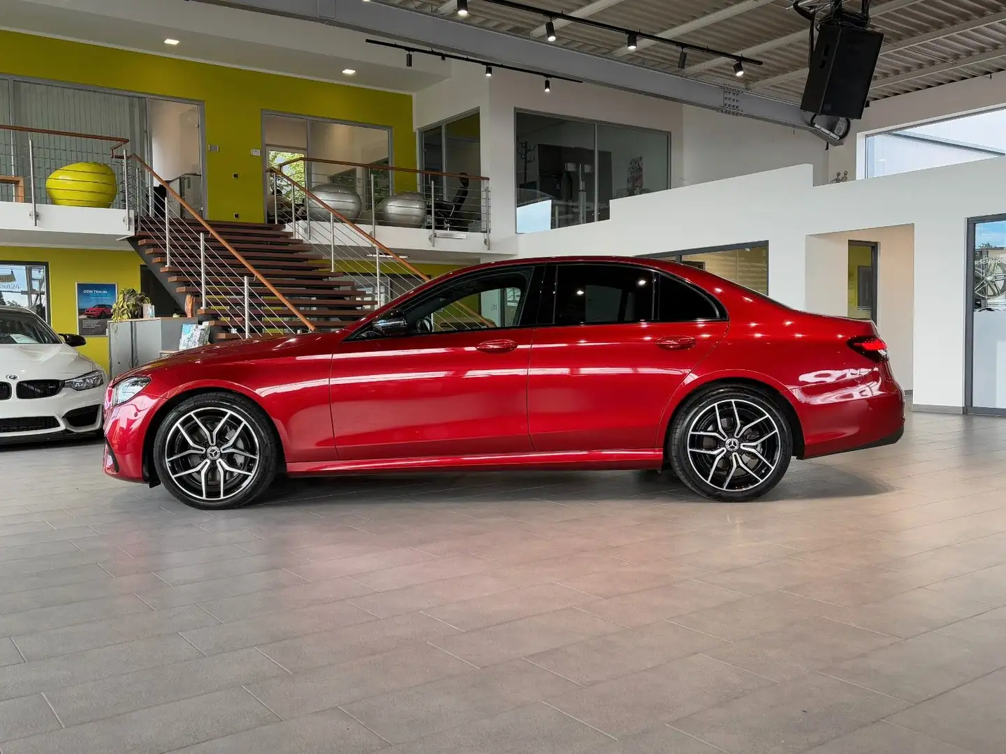 Mercedes-Benz E 220 E220d AMG Line*Business*360°*Multibeam LED* Rosso - 2
