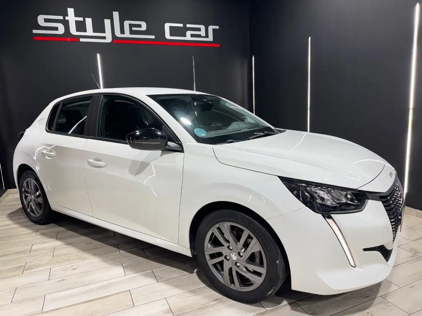 Peugeot 208 BlueHDi 73kW 100CV Active Pack Blanco - 1